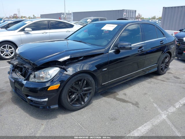 2012 Mercedes-BENZ C 250 SPORT — фото 2