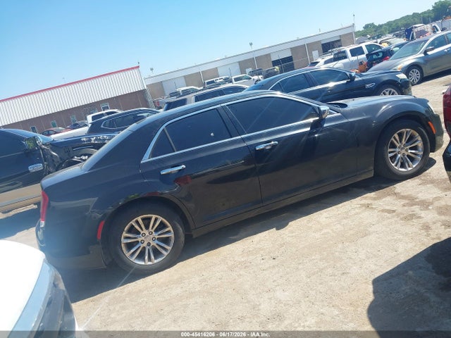 صورة 4 لـ 2015 Chrysler 300C