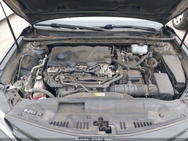 2020 Toyota CAMRY LE HYBRID photo 10