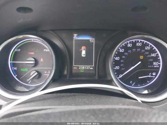 2020 Toyota CAMRY LE HYBRID photo 7
