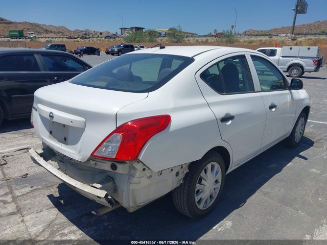 2015 Nissan VERSA 1.6 S — фото 4