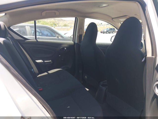 2015 Nissan VERSA 1.6 S — фото 8
