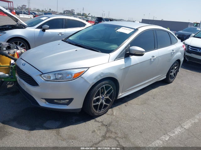2016 FORD FOCUS SE 照片 2