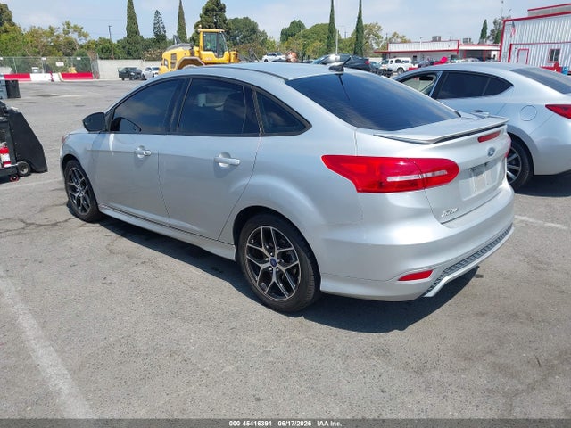 2016 FORD FOCUS SE 照片 3