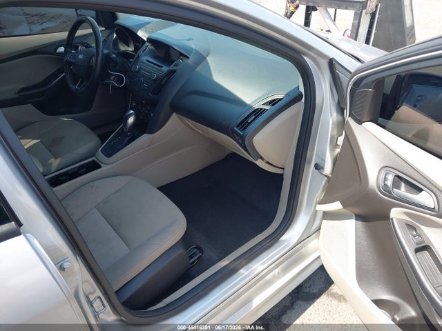 2016 FORD FOCUS SE 照片 5