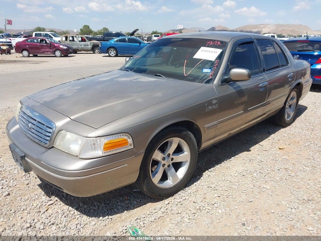 2001 FORD CROWN VICTORIA LX photo 2