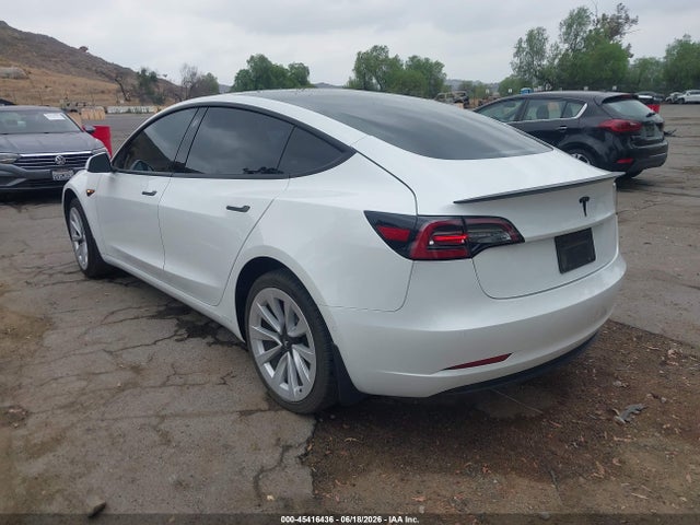 صورة 3 لـ 2021 Tesla MODEL 3 STANDARD RANGE PLUS REAR-WHEEL DRIVE