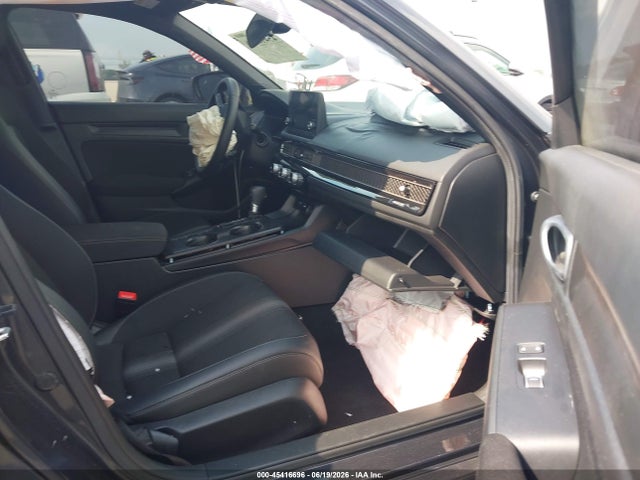 صورة 5 لـ 2025 Honda CIVIC SPORT
