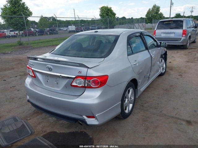 2012 Toyota COROLLA S photo 4