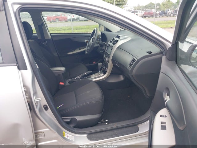 2012 Toyota COROLLA S photo 5