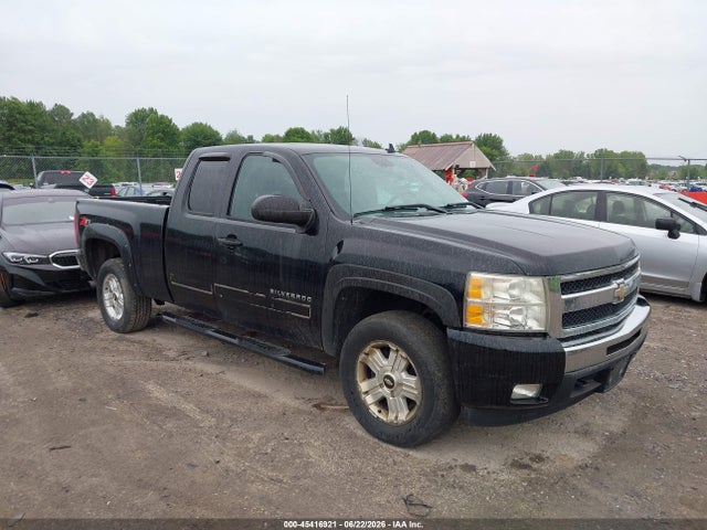 2010 Chevrolet SILVERADO 1500 LT — фото 1