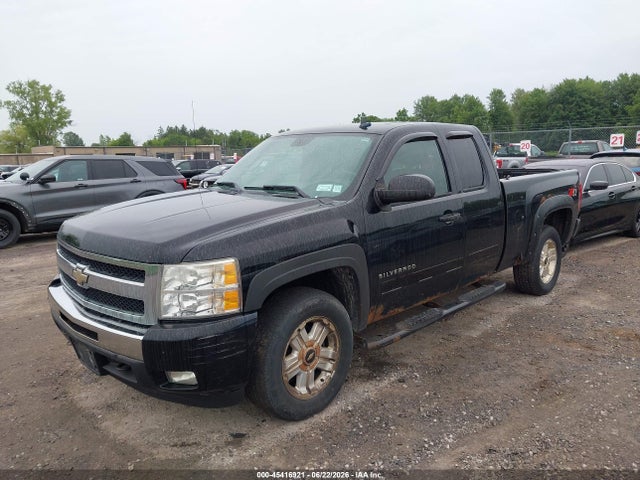 2010 Chevrolet SILVERADO 1500 LT — фото 2