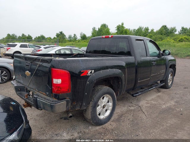 2010 Chevrolet SILVERADO 1500 LT — фото 4