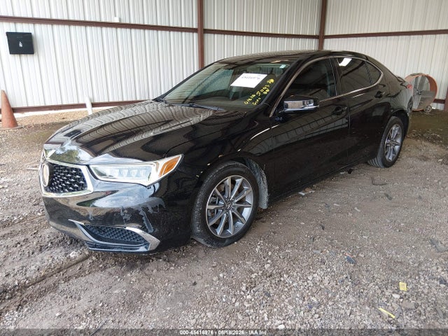 2018 Acura TLX photo 2