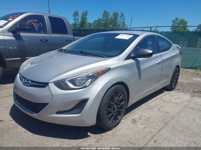 2016 Hyundai ELANTRA SE — фото 2
