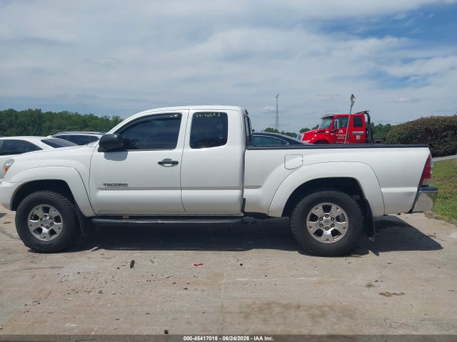 2012 Toyota TACOMA PRERUNNER — миниатюра 16