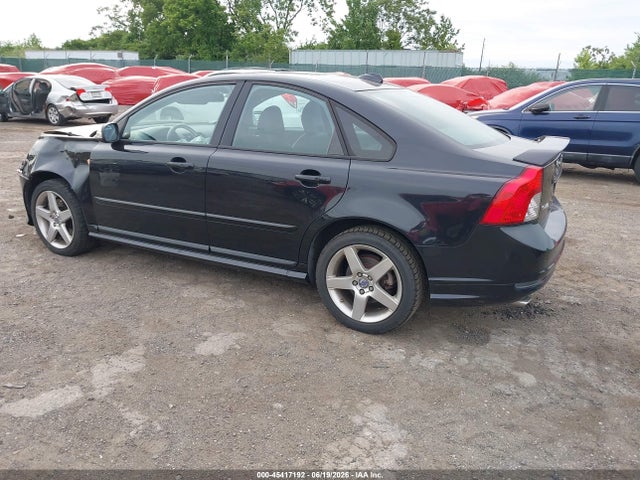 صورة مصغرة 3 لـ 2010 Volvo S40 T5 R-DESIGN