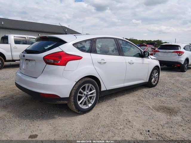 2018 FORD FOCUS SE photo 4
