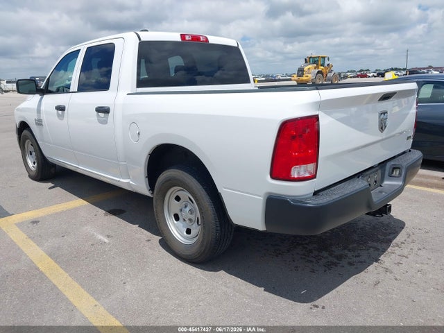 صورة 3 لـ 2018 RAM 1500 TRADESMAN 4X2 5'7 BOX