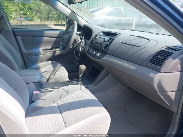 2005 Toyota CAMRY LE photo 5