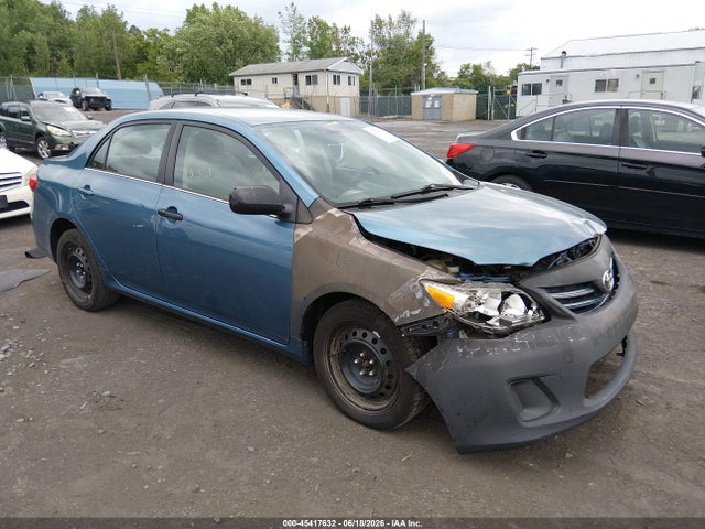 2013 TOYOTA COROLLA LE