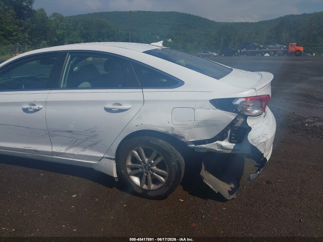 2016 Hyundai SONATA SE photo 6