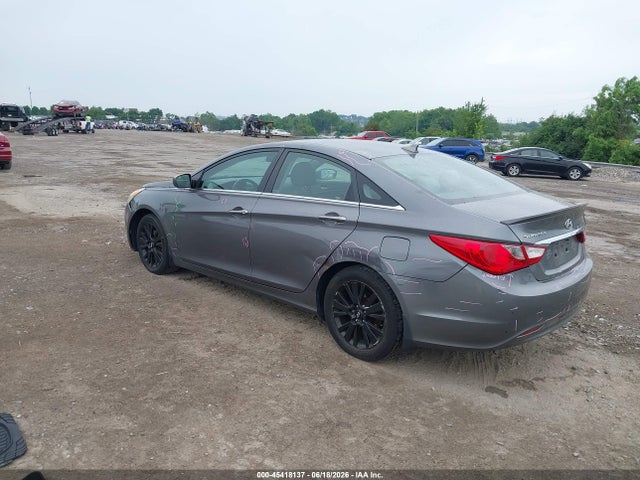 صورة 3 لـ 2013 Hyundai SONATA GLS
