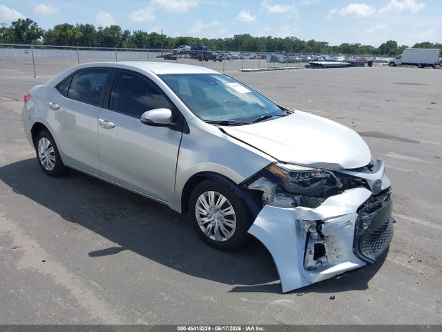 2018 TOYOTA COROLLA SE