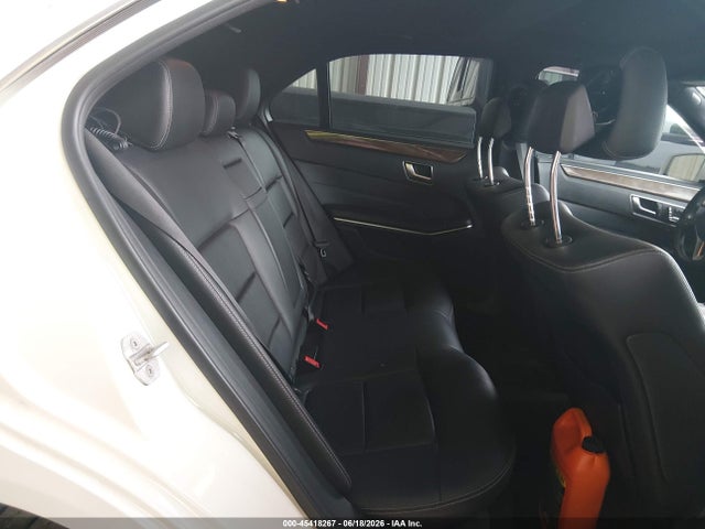 صورة 8 لـ 2014 Mercedes-BENZ E 350 4MATIC