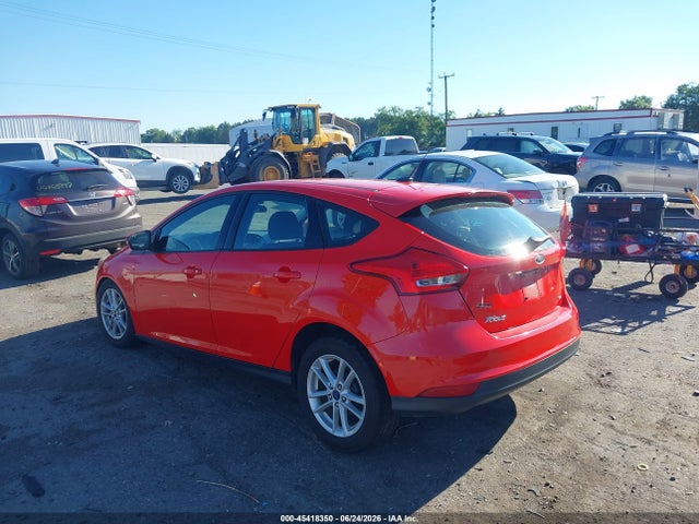 2017 FORD FOCUS SE — фото 3