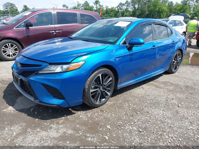 2018 Toyota CAMRY XSE V6 photo 2