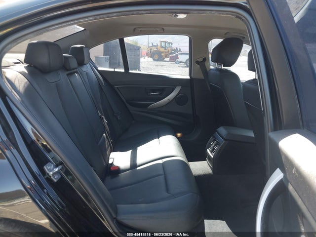 2015 BMW 320I 照片 8