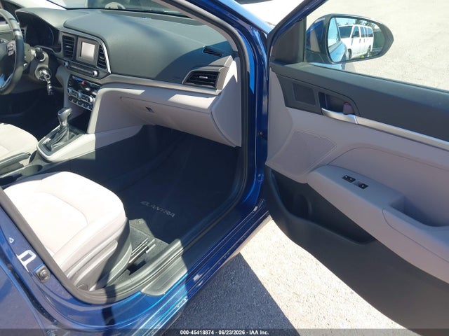 2020 Hyundai ELANTRA SE photo 5