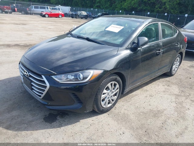 2018 Hyundai ELANTRA SE photo 2