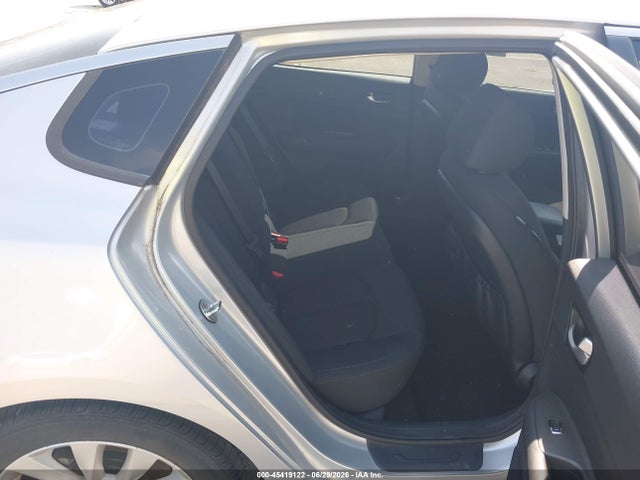 2016 KIA OPTIMA LX — фото 8