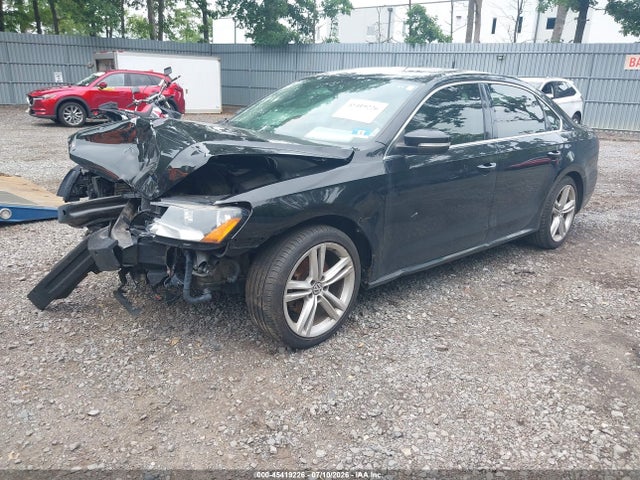 2014 Volkswagen PASSAT 1.8T SE — фото 2