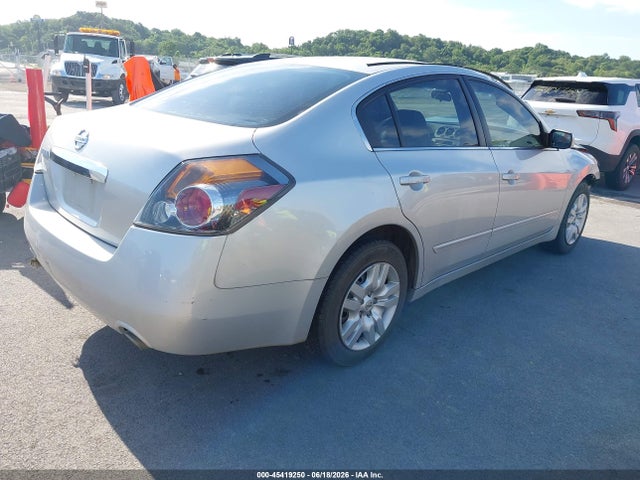 2010 Nissan ALTIMA 2.5 — фото 4