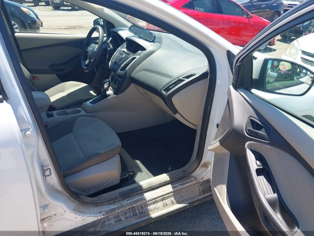 2012 FORD FOCUS SE 照片 5
