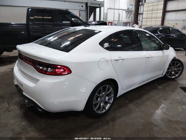 2015 Dodge DART SXT — фото 4