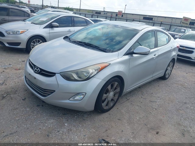 2013 Hyundai ELANTRA LIMITED 照片 2