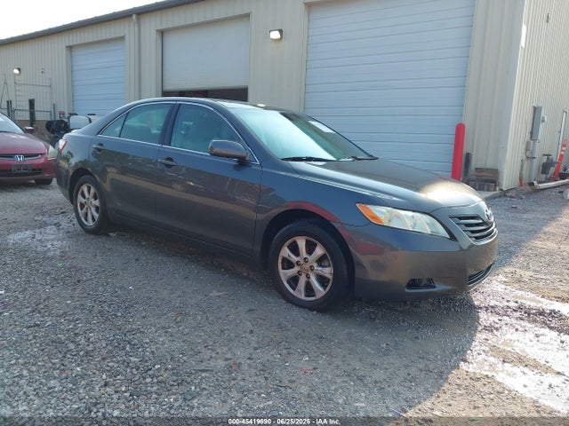 2007 Toyota CAMRY LE photo 1