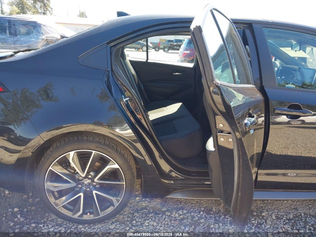 2021 Toyota COROLLA SE photo 8