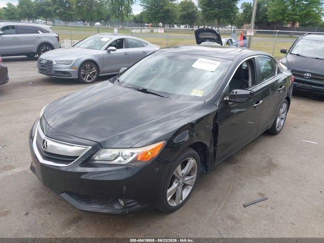 صورة 2 لـ 2013 Acura ILX 2.4L