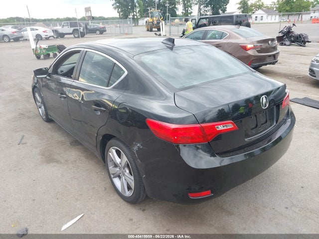 صورة 3 لـ 2013 Acura ILX 2.4L