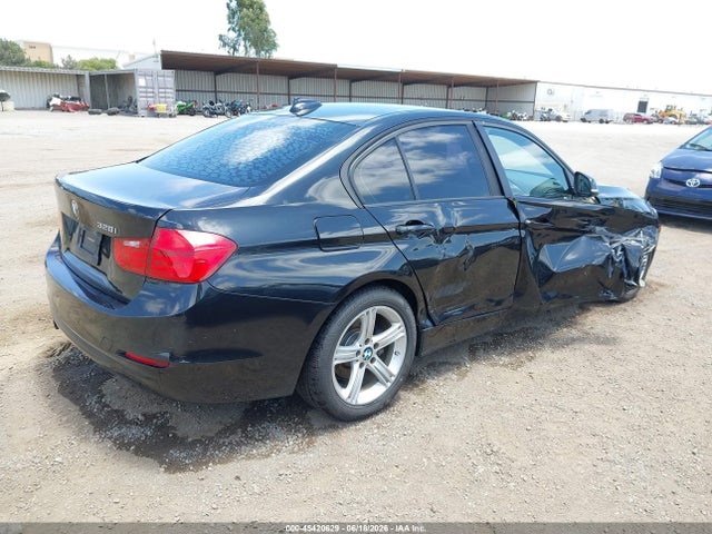 صورة 4 لـ 2014 BMW 328I