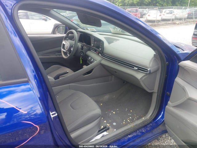 صورة 5 لـ 2021 Hyundai ELANTRA SE