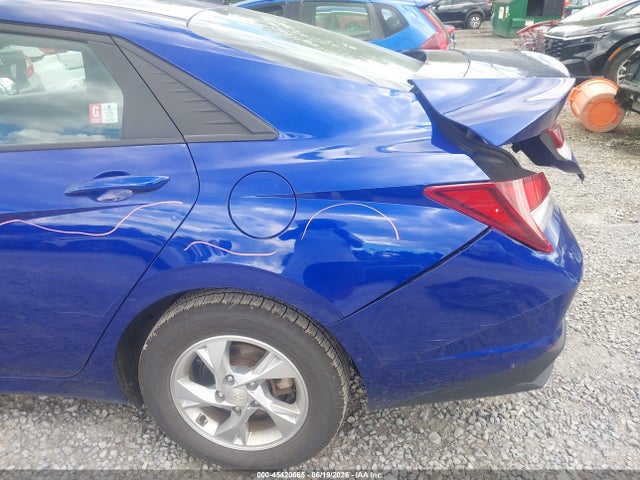 صورة 6 لـ 2021 Hyundai ELANTRA SE