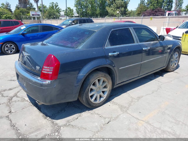 2007 Chrysler 300C — фото 4