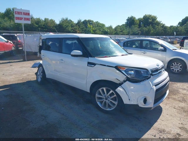 2019 KIA SOUL +