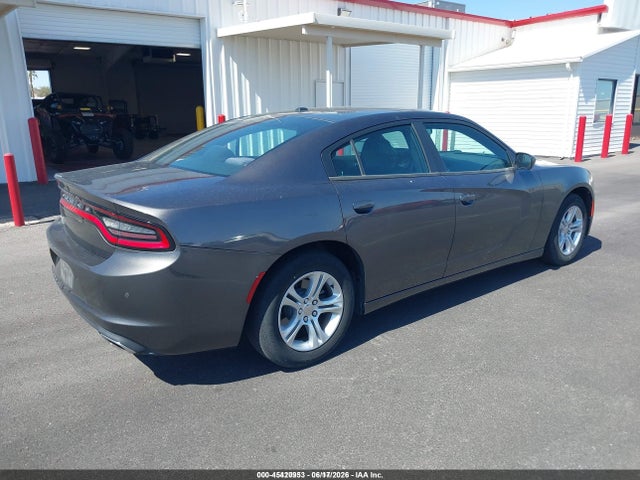 2020 Dodge CHARGER SXT RWD — фото 4